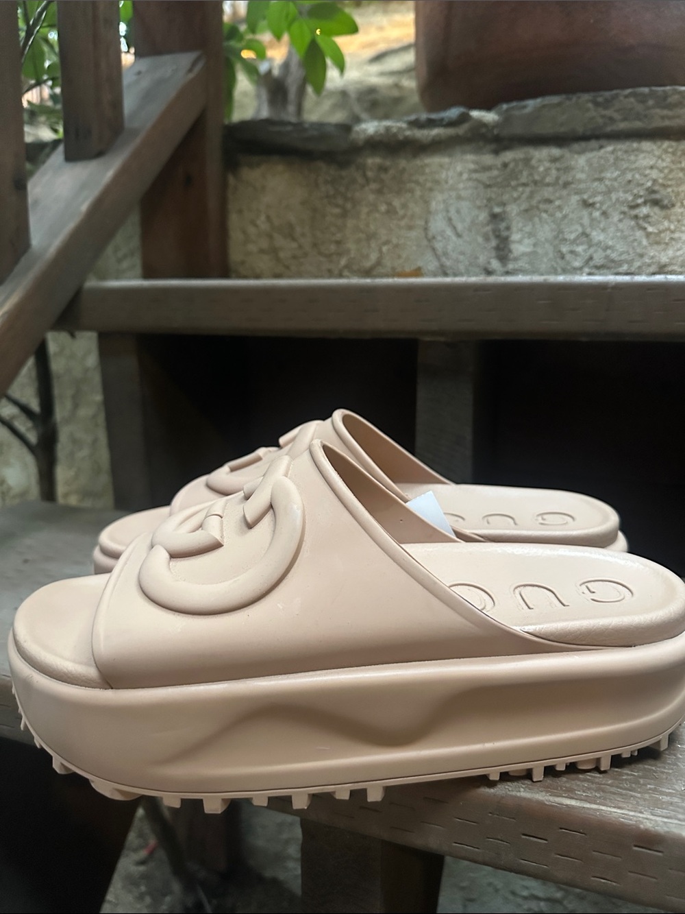 Gucci Unisex Sandals - Picture 5 of 8